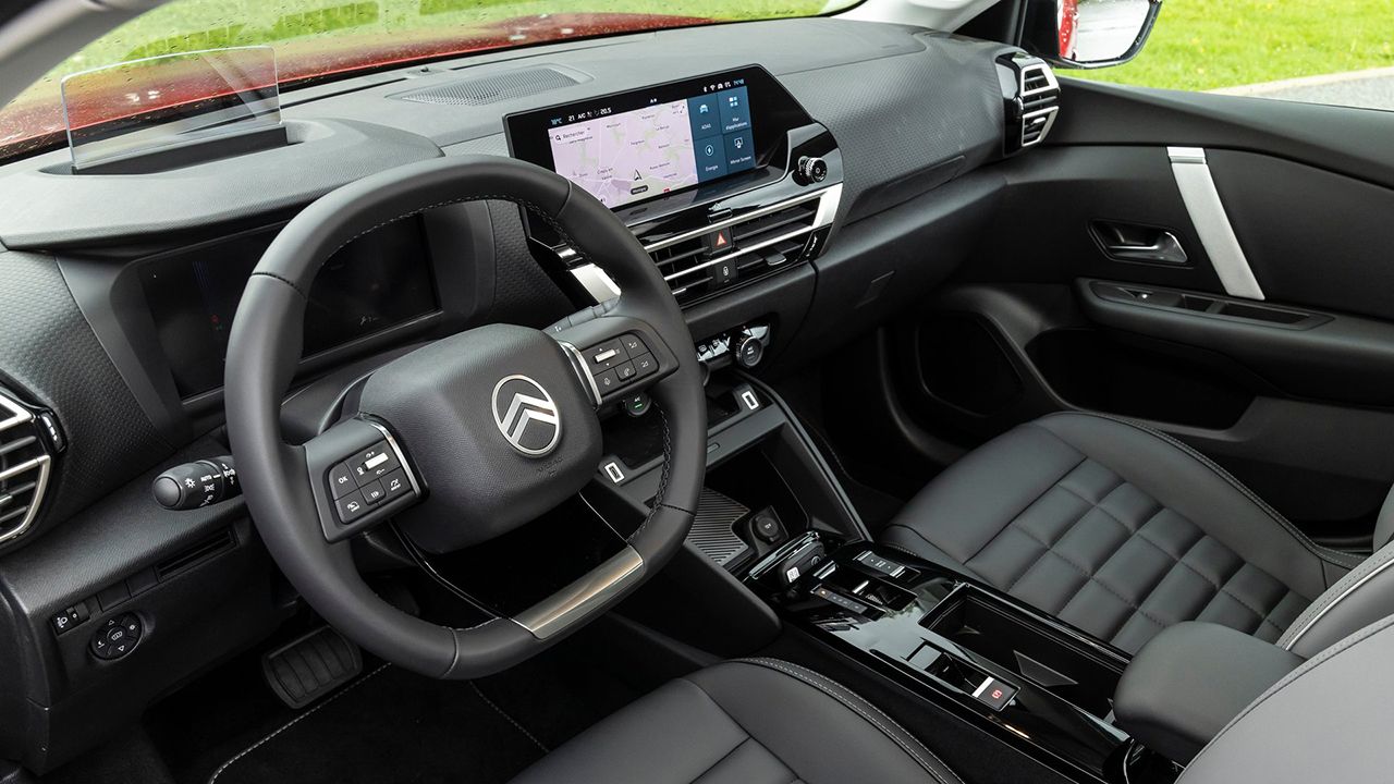 Citroën C4 2025 - interior