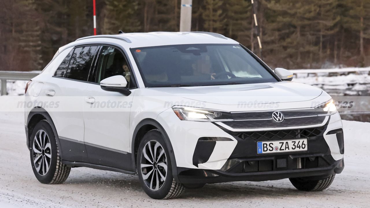 El Volkswagen T-Roc 2026 vuelve a la escena de las pruebas de invierno (las últimas) con un guiño al Taos 1