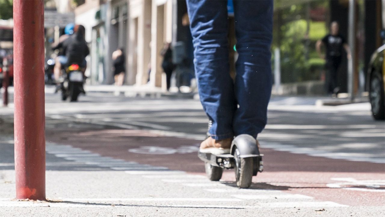 Barcelona modifica su Ordenanza de circulación y pone límites a los patinetes eléctricos a partir del 2025