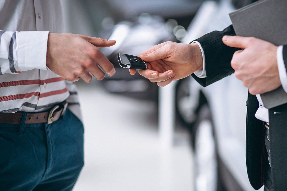 Los nuevos límites de emisiones no solo les saldrá caro a las marcas, los coches se encarecerán en 2025