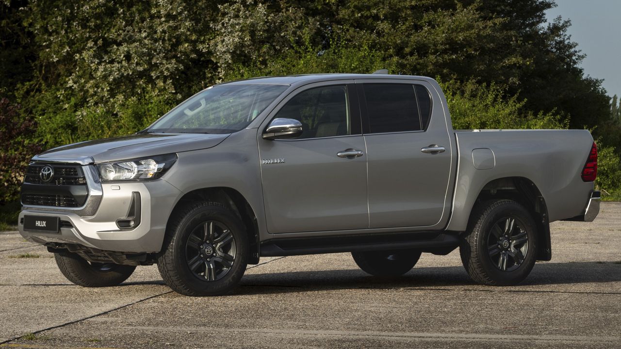 La esperada Toyota Hilux 48V ya tiene precios, la pick-up híbrida que reduce emisiones y potencia el rendimiento