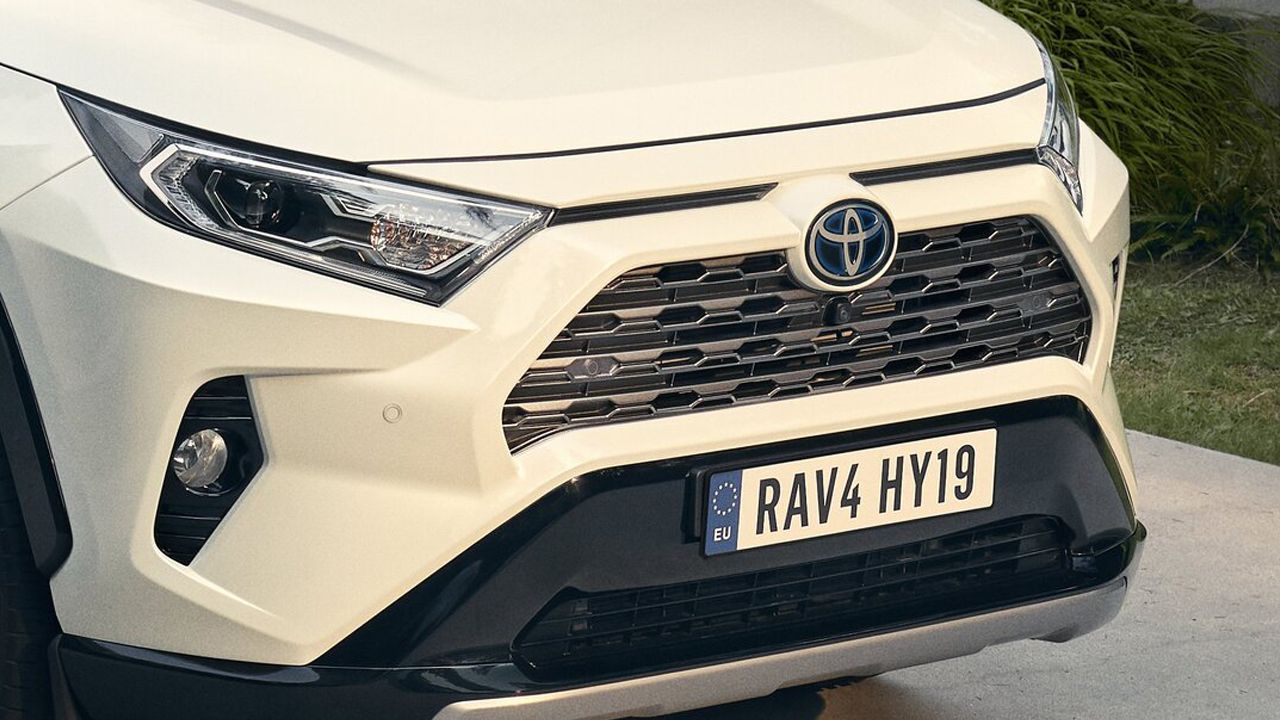 Cazado el nuevo Toyota RAV4 2026, primeras pistas de un SUV para volver a marcar un antes y un después