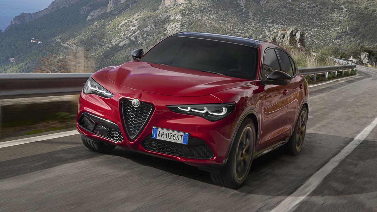 Alfa Romeo Stelvio INTENSA