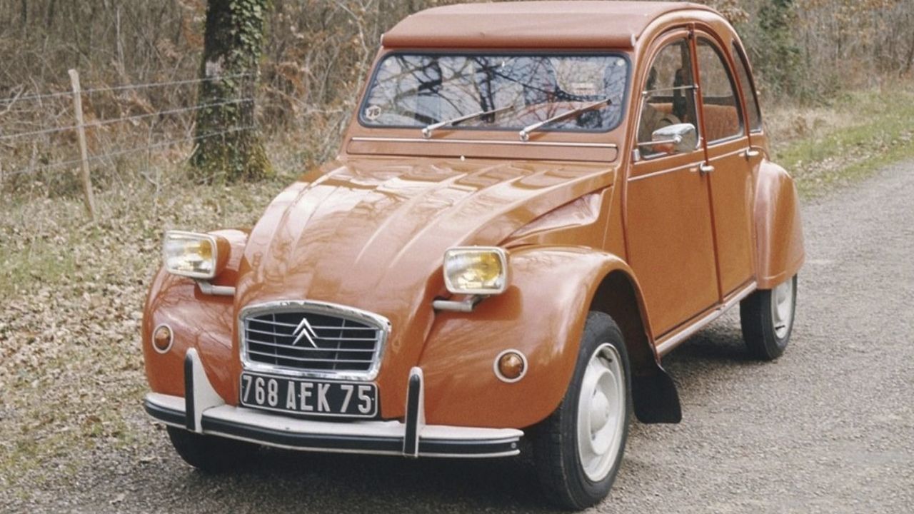 Citroën corta las alas al regreso del 2CV, Thierry Koskas desmiente la 'noticia' (que no es nueva) del mito francés