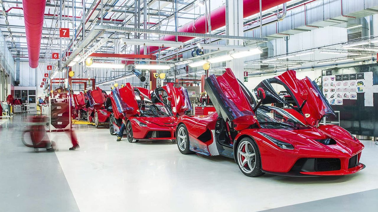 El mundo secreto de Ferrari, 6 detalles (y dos curiosos) de su fábrica en Maranello que debes conocer antes de visitarla