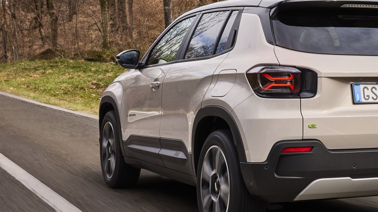 Tan bueno como el Suzuki Vitara pero con mejor maletero, así es el SUV con etiqueta ECO en oferta que está siendo un éxito