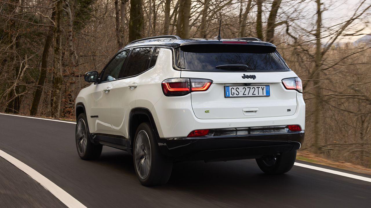 Jeep Compass e-Hybrid - posterior