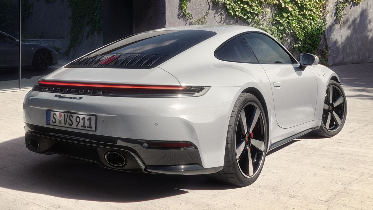 Porsche 911 Carrera S 2025