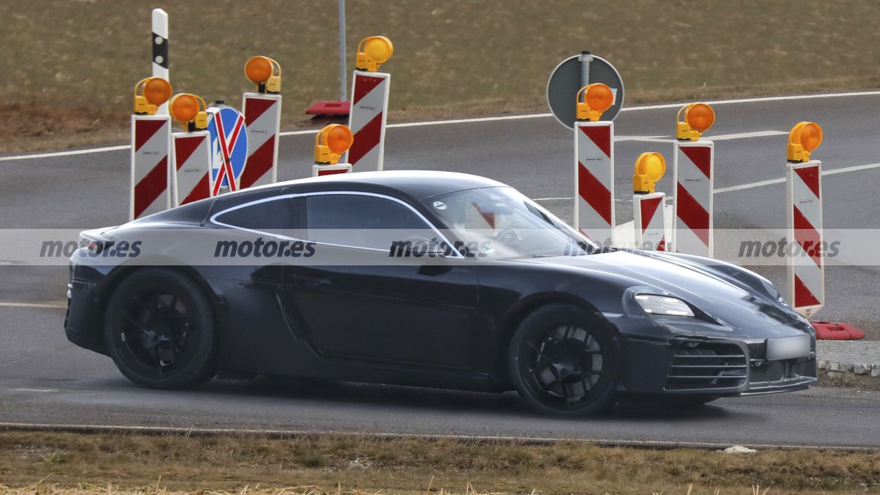 El Porsche Cayman 2026 se reinventa, primeras fotos espía del eléctrico que se inspira, y desafía, al 911 5