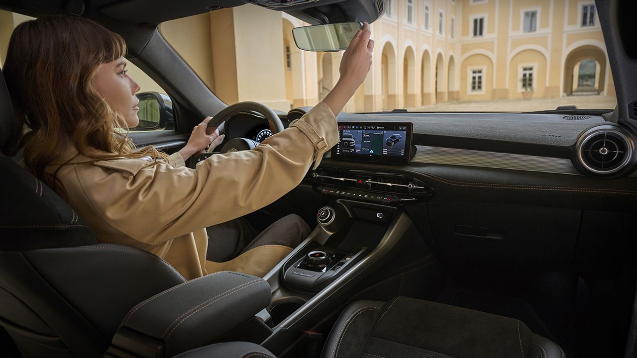 Alfa Romemo Tonale INTENSA - interior