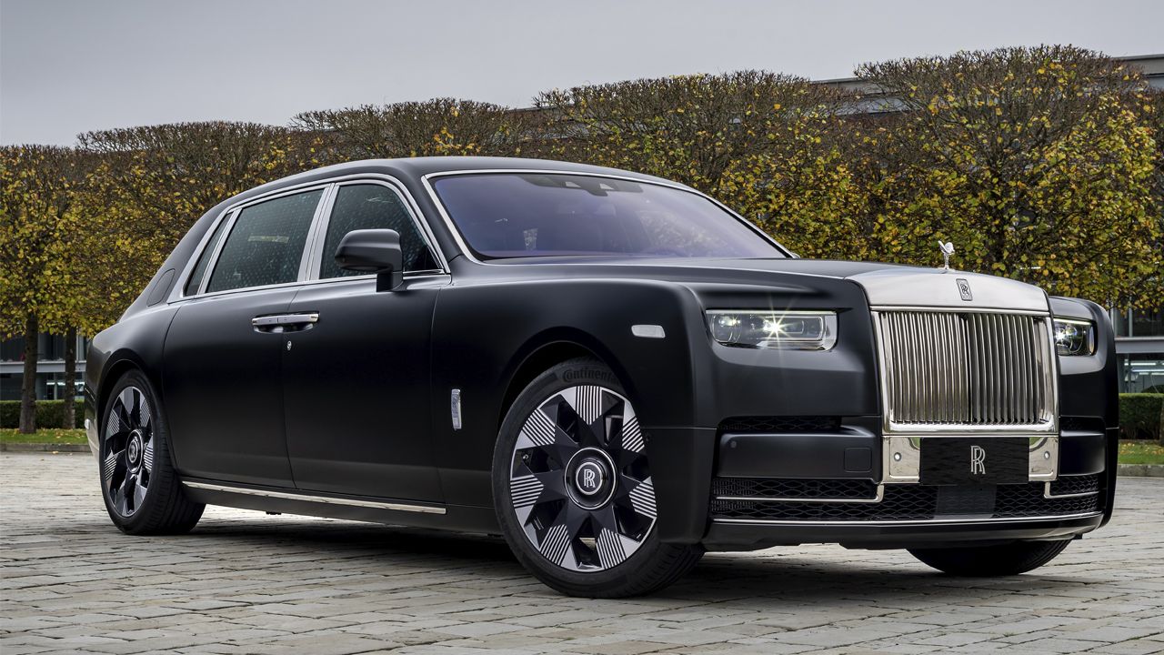 El exclusivo Phantom Dragon inaugura los Rolls-Royce especiales de 2025 con un toque de lujo chino