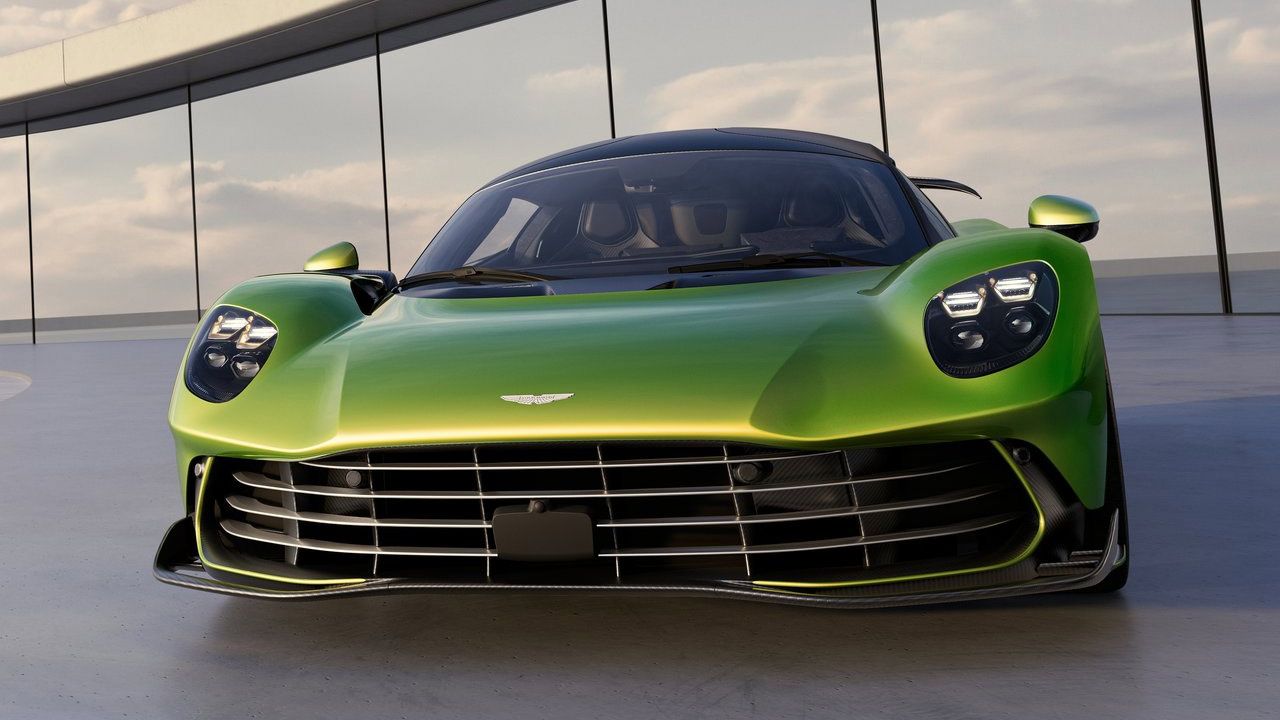 El Aston Martin eléctrico para Fernando Alonso tendrá que esperar (y mucho), el nuevo jefe de la marca apuesta por otra tecnología