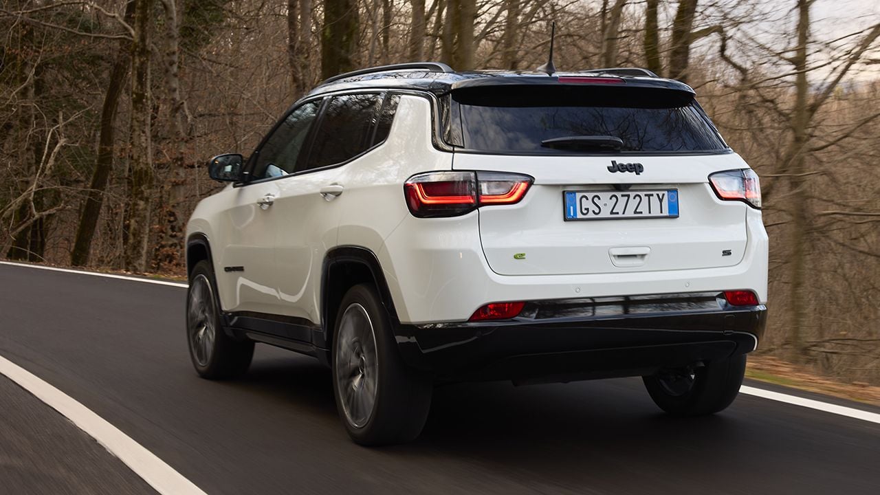 Jeep Compass e-Hybrid - posterior