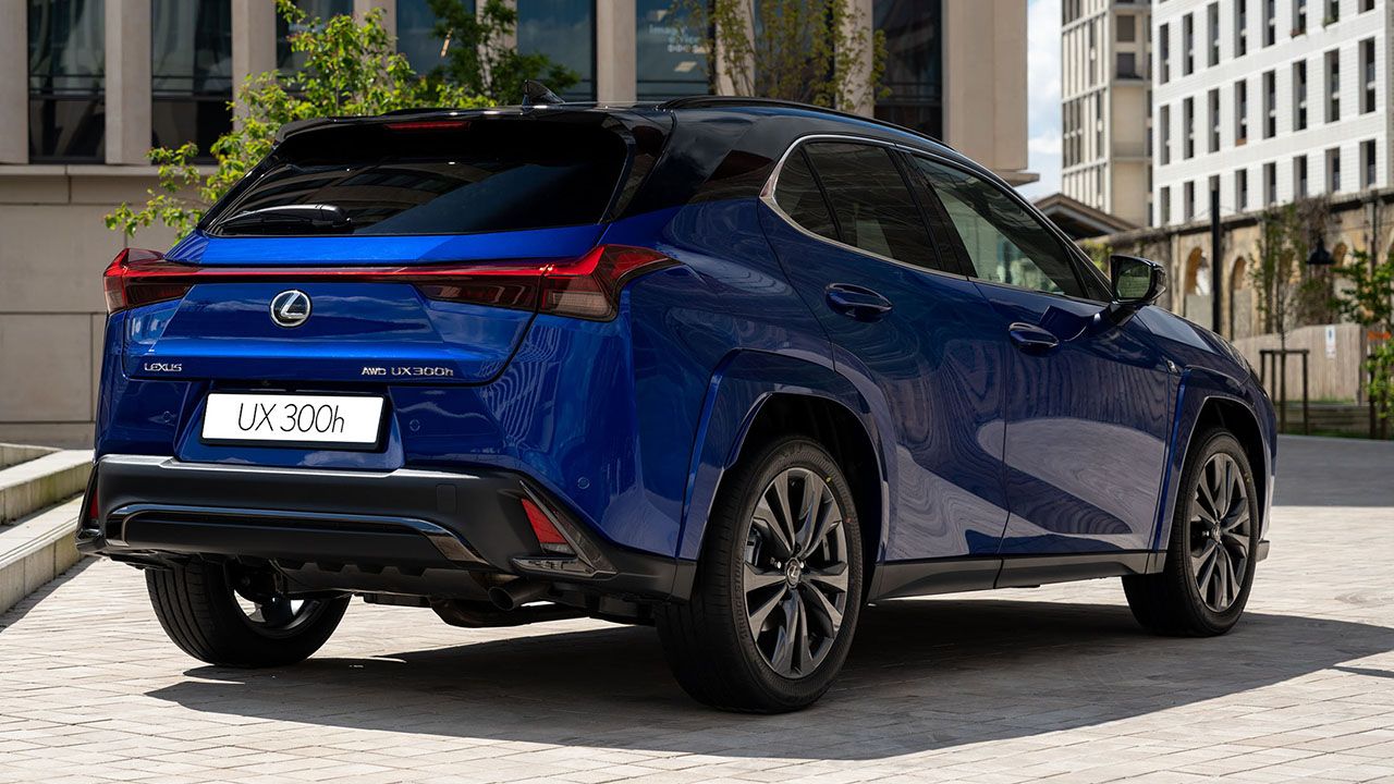 Lexus UX 300h - posterior