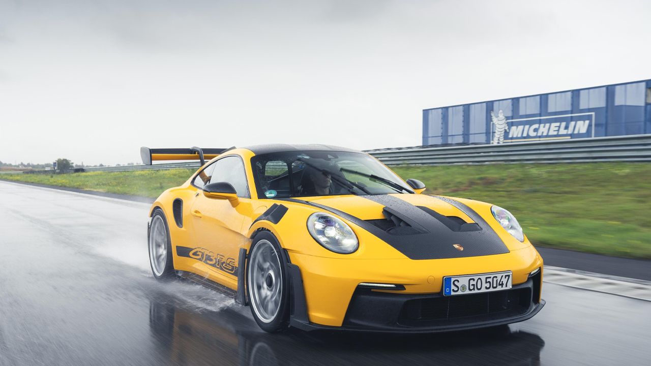 Michelin pone nuevos neumáticos al Porsche 911 GT3 RS, lo importante no es si corre más, sino cómo y cuándo