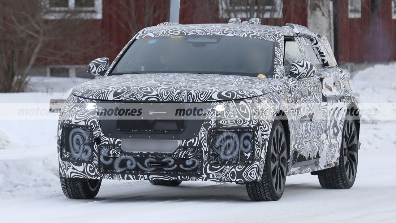 El nuevo Range Rover Velar vuelve a las pruebas de invierno con menos prisa, pero con un gran objetivo