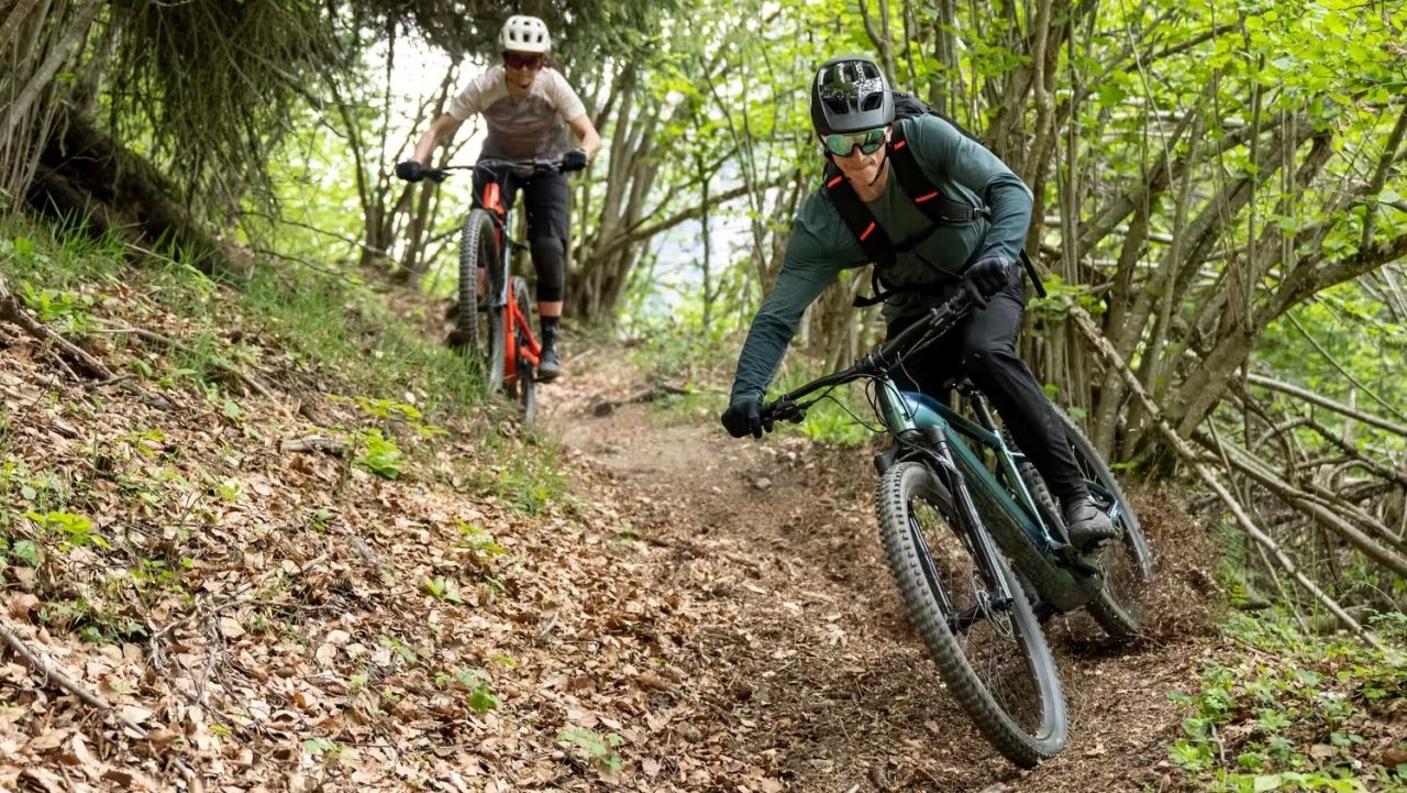 Rockrider revoluciona sus eBikes accesibles de 2025: nuevas MTB y trekking con gran autonomía