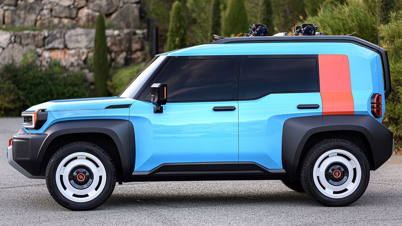 Toyota Compact Cruiser EV - lateral