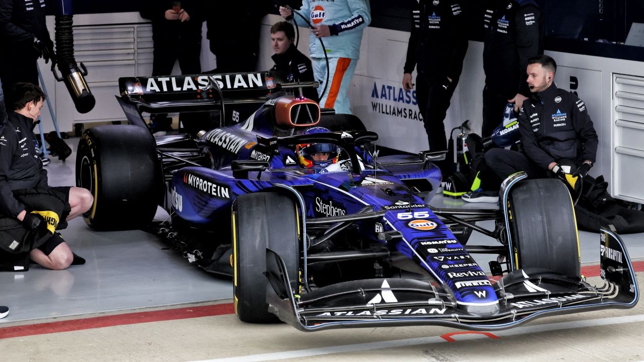 Williams y Carlos Sainz ultiman detalles en un segundo 'filming day' en Baréin