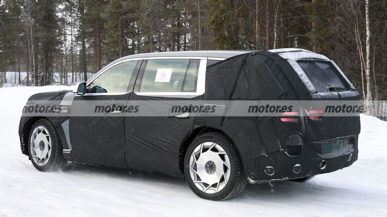 El Genesis GV90 no se conforma con ser lujoso, quiere desafiar a Rolls-Royce en el terreno de los coches eléctricos 15