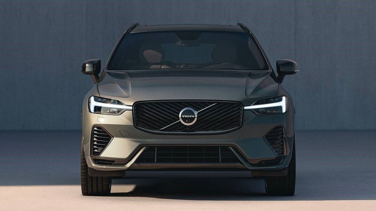 Precios y gama del nuevo Volvo XC60 2025, solo con motores híbridos y hasta 455 CV