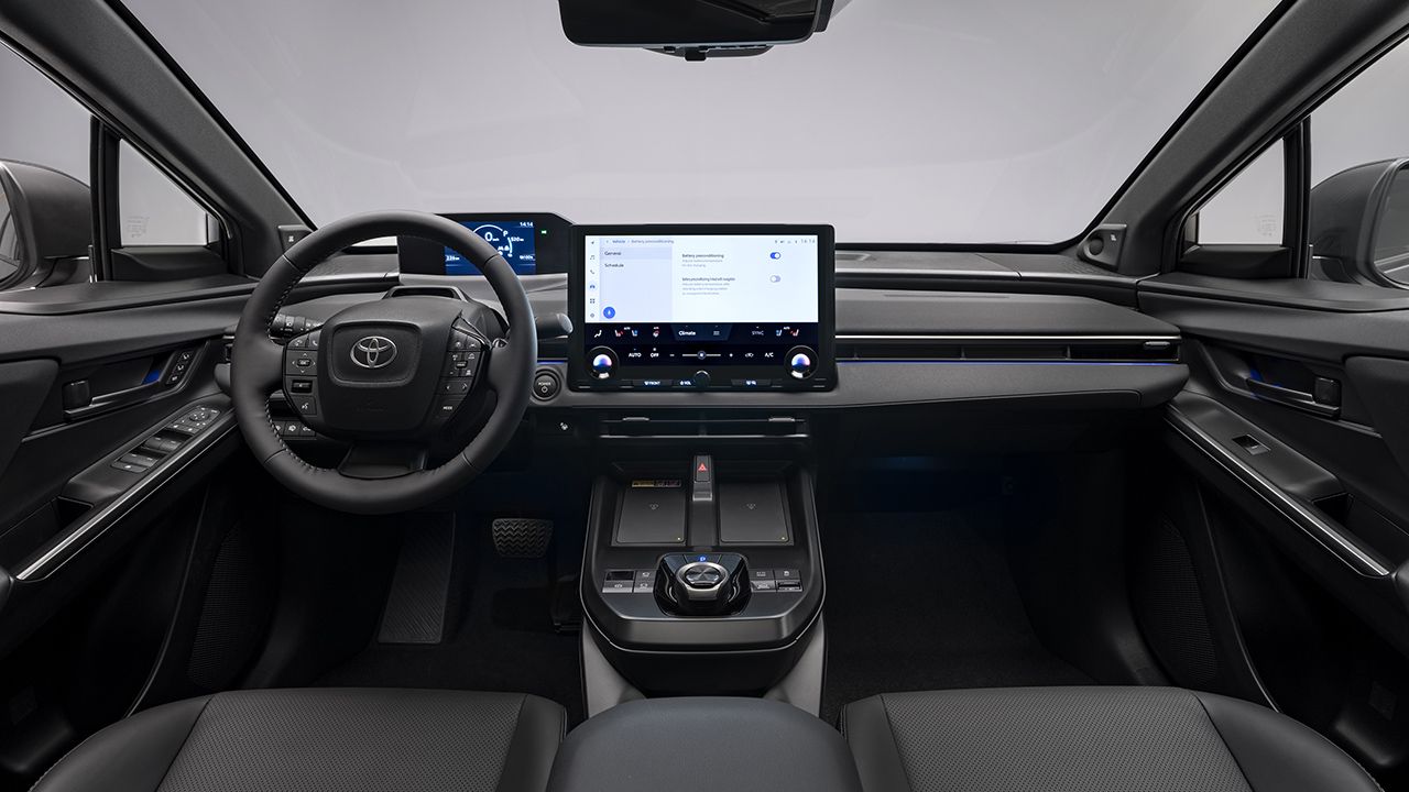 Toyota bZ4X 2025 - interior