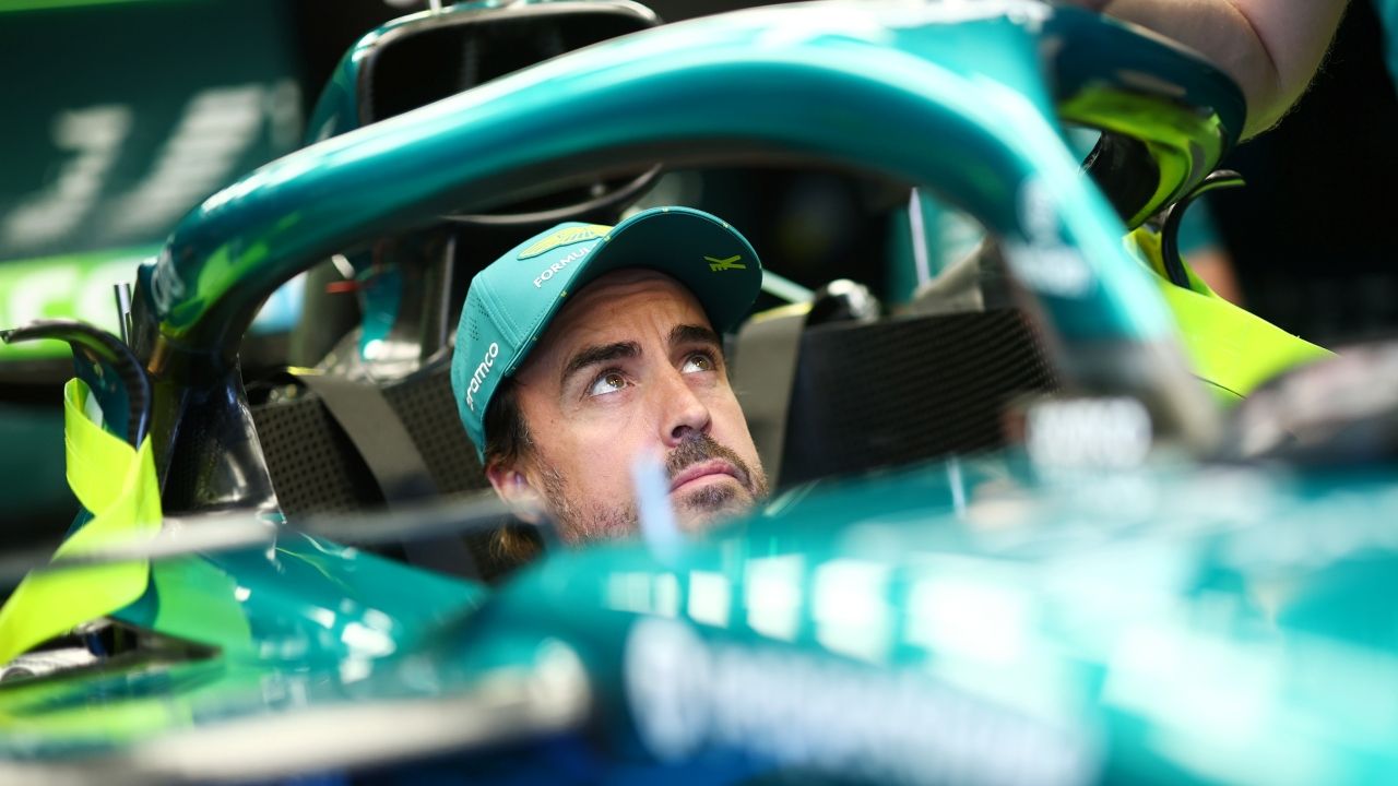 Alonso se queda solo en la defensa a Briatore por el intercambio Doohan-Colapinto