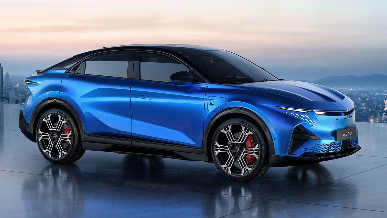 Alpine A390