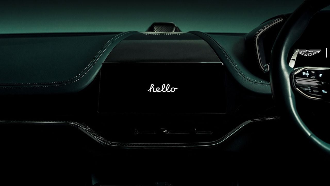 Olvida todo lo que sabías sobre CarPlay, tu iPhone ya controla (casi) todo el coche... pero con una condición