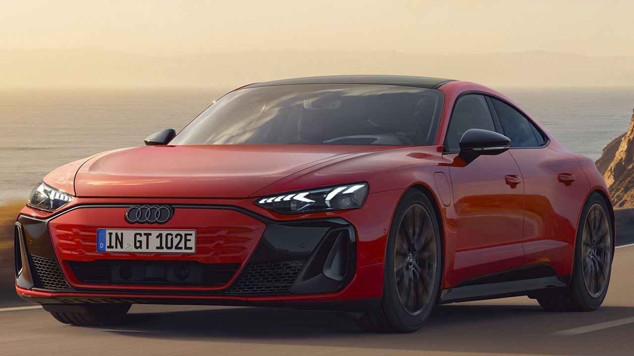 El Audi e-tron GT estrena versión de acceso, no ha brillado como el Taycan pero aún tiene mucho que decir