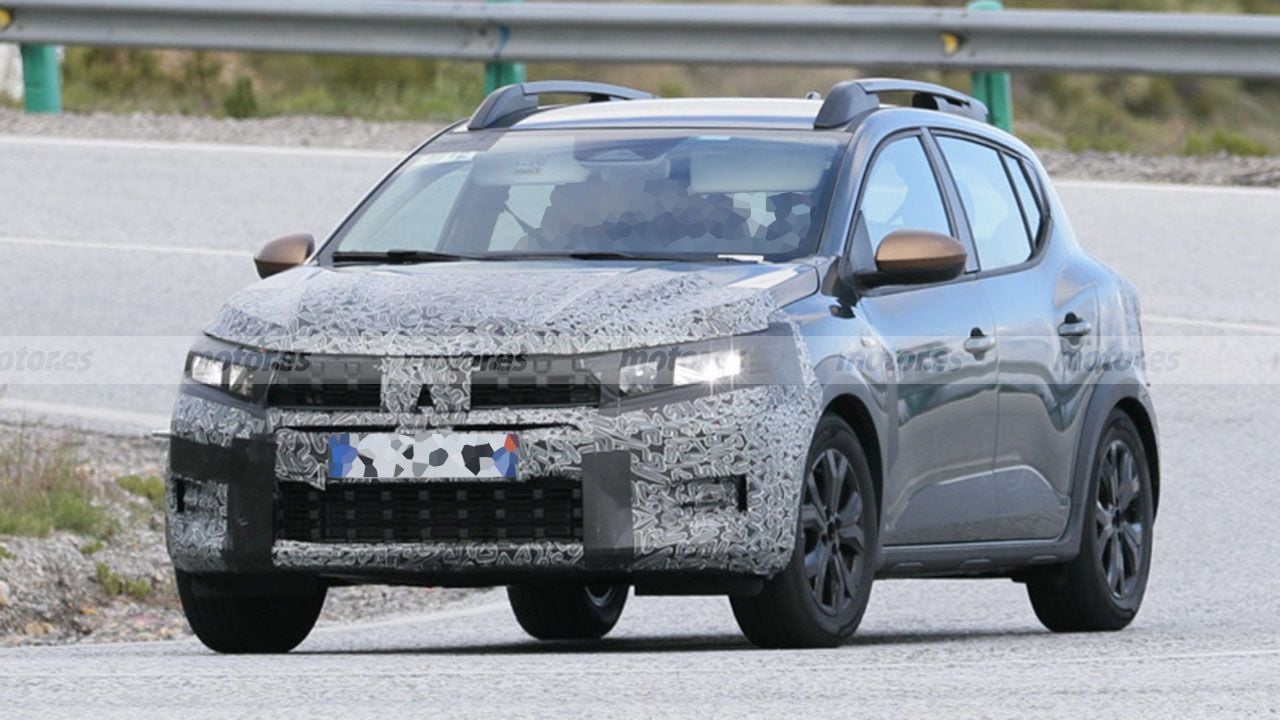 El nuevo Dacia Sandero 2026 pierde camuflaje en estas fotos espía que adelantan una gran actualización