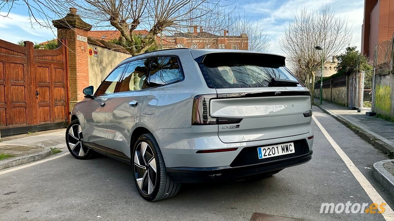 Ni se te ocurra hacerle fotos al Volvo EX90, porque lo vas a pagar muy caro