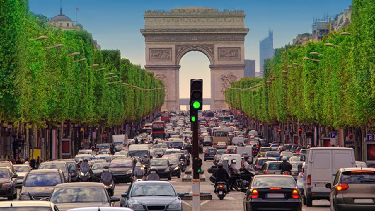 Las ZBE caen en Francia gracias a la presión ciudadana, ¿seguirá España el mismo camino?