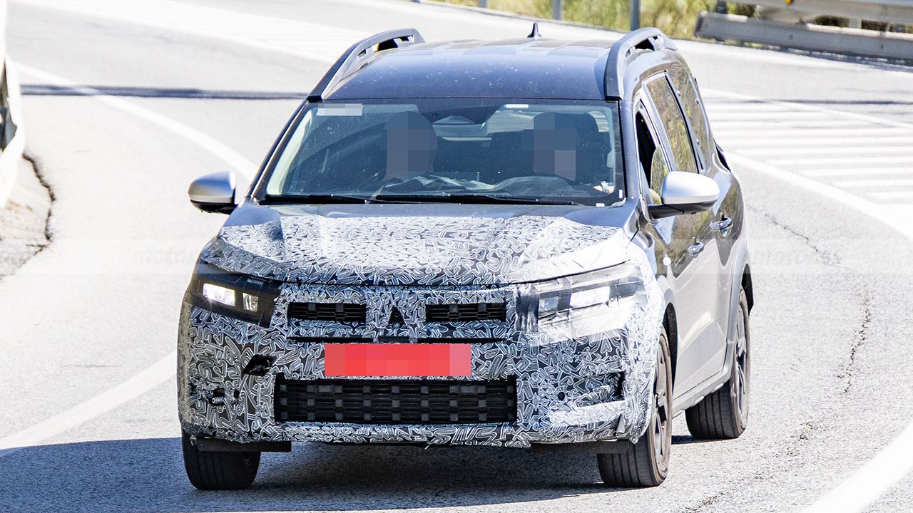 Dacia Jogger 2026 - foto espía