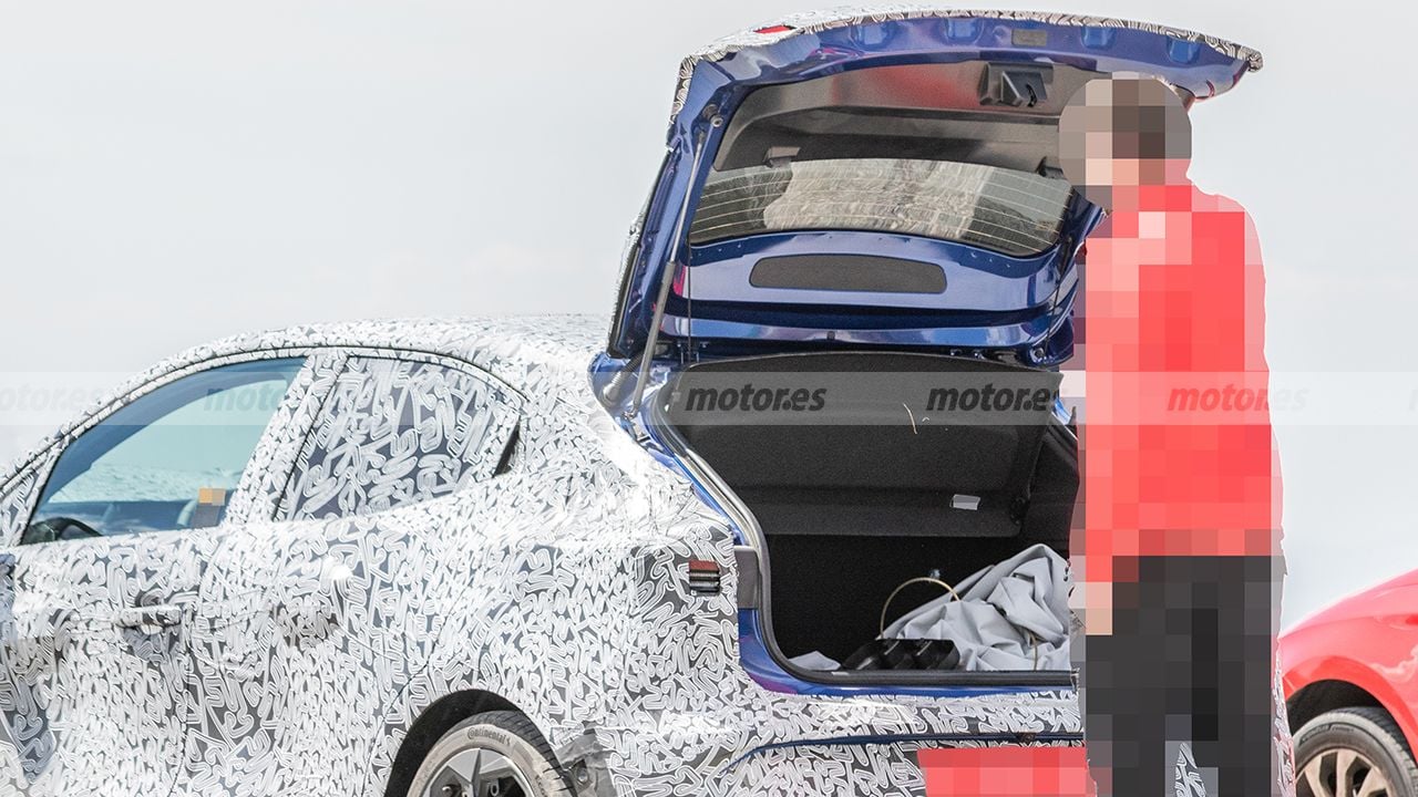 Renault Clio 2026 - foto espía
