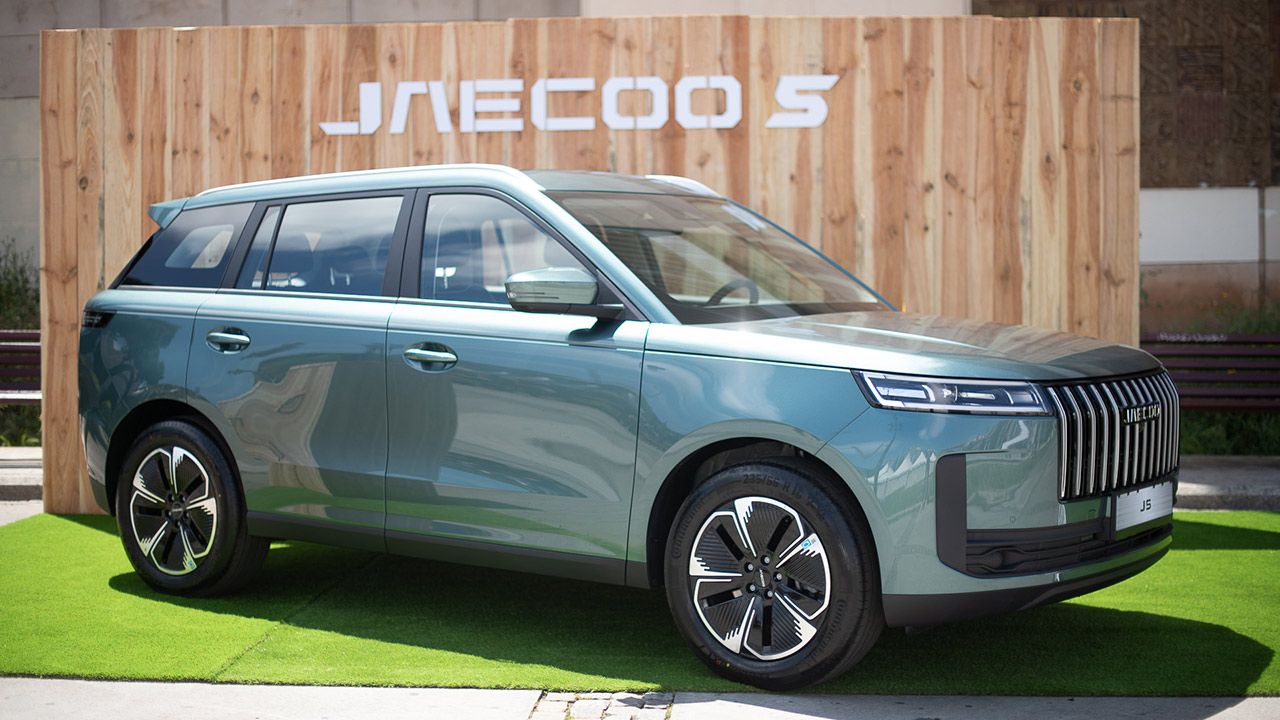 Se acaba de presentar en España y ya apunta a SUV superventas, así es el nuevo JAECOO 5
