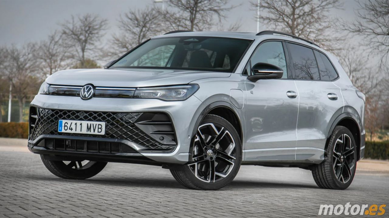 Las matriculaciones de renting sufren un duro revés en abril de 2025; el Volkswagen Tiguan escala posiciones