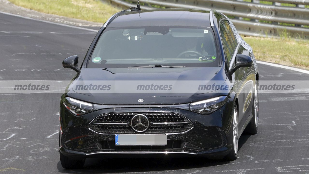 Mercedes pone a prueba el nuevo CLA Shooting Brake en Nürburgring, más visible pero no todo son buenas noticias