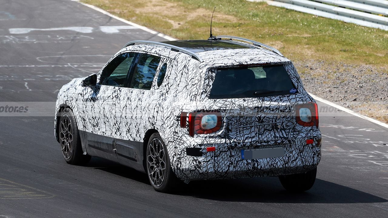 Mercedes GLB 2027 - foto espía posterior