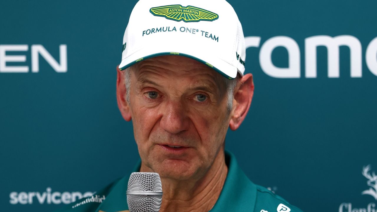 Newey hace saltar las alarmas en Aston Martin, ¡el nuevo simulador no funciona!