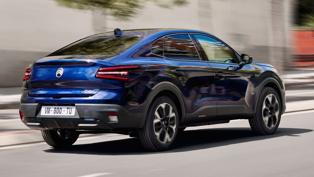 Citroën C4 X - posterior
