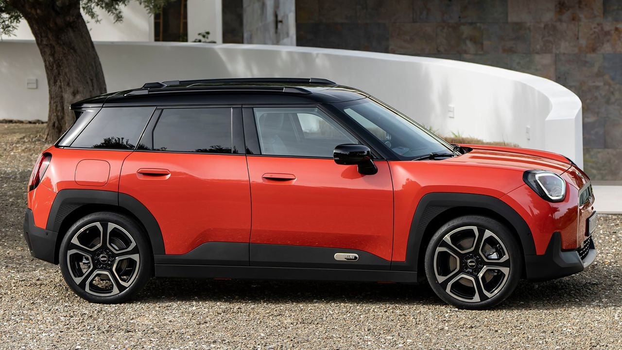 La marca que revolucionó el coche urbano ahora tiene un SUV de tamaño mini con etiqueta CERO y más de 4.000 € de descuento