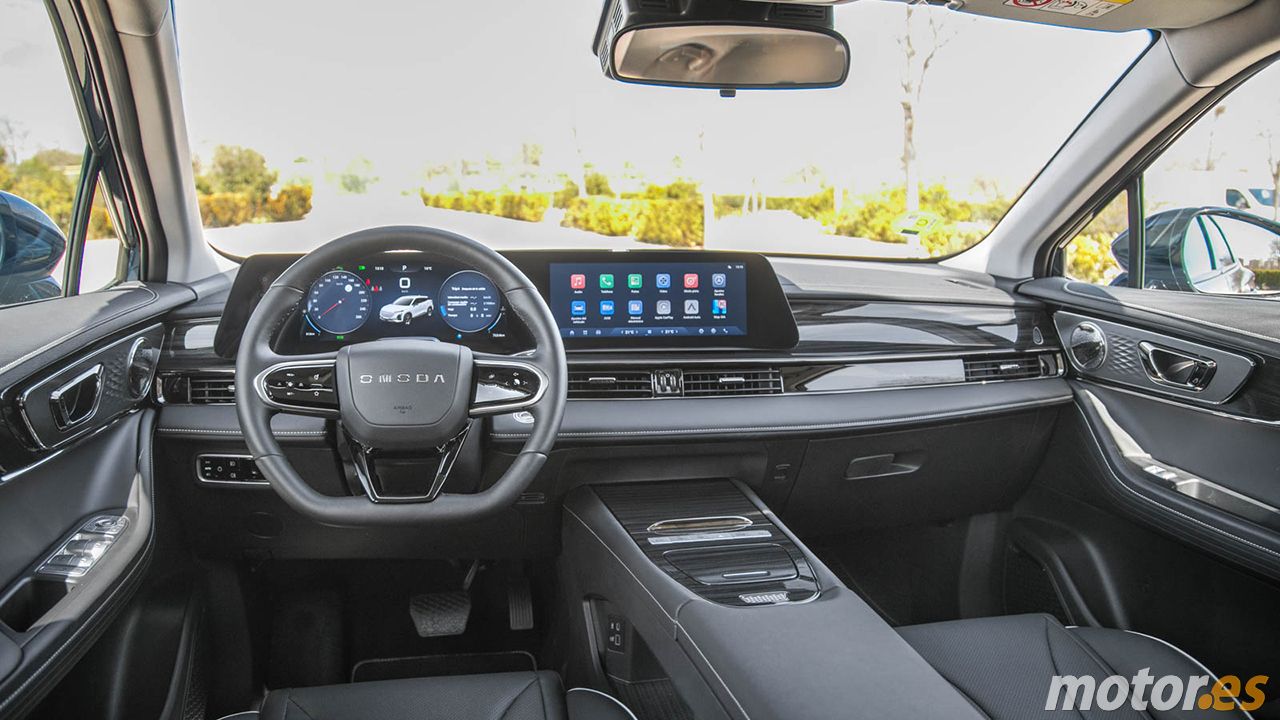 Omoda 5 - interior