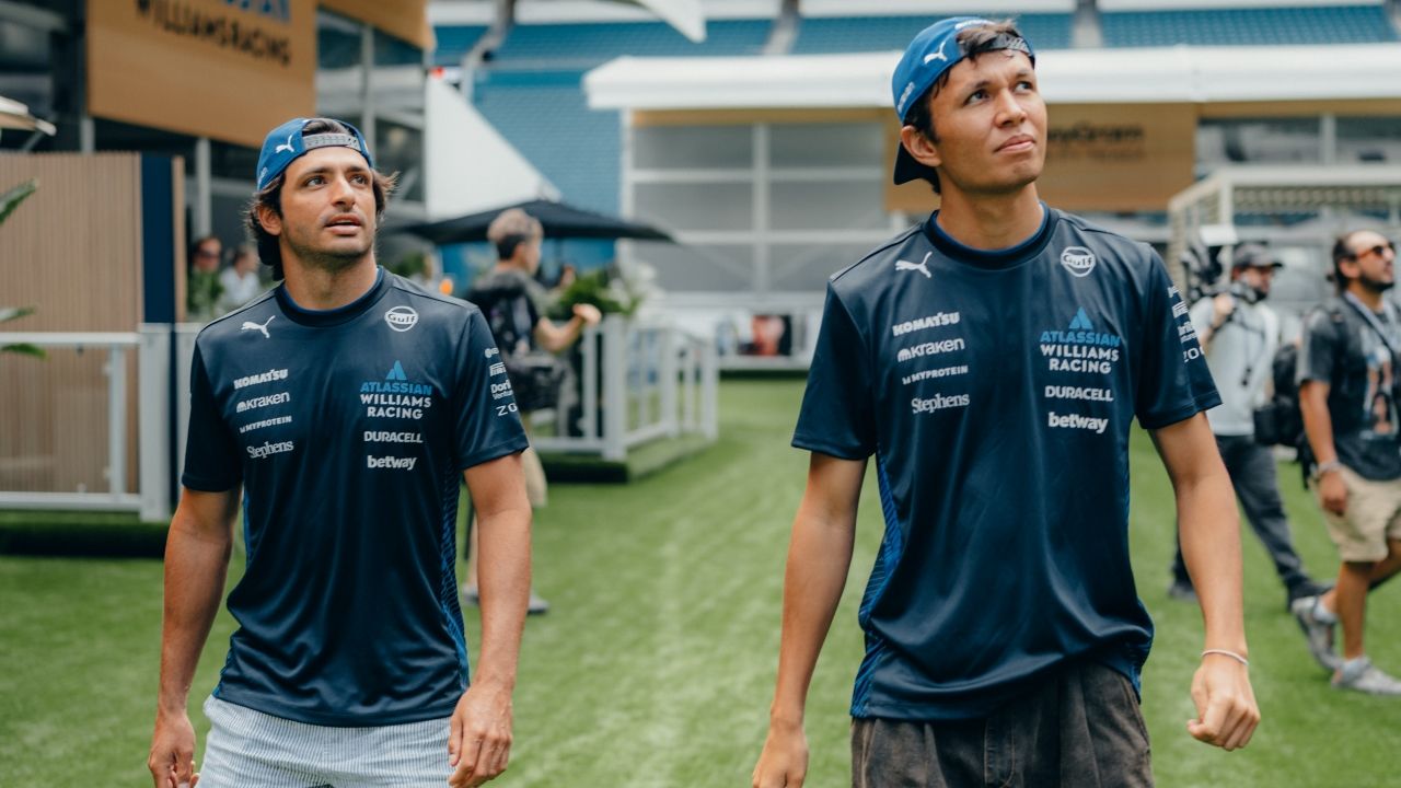 Lo que realmente pasó entre Sainz y Albon en Miami: "Te sientes estúpido”