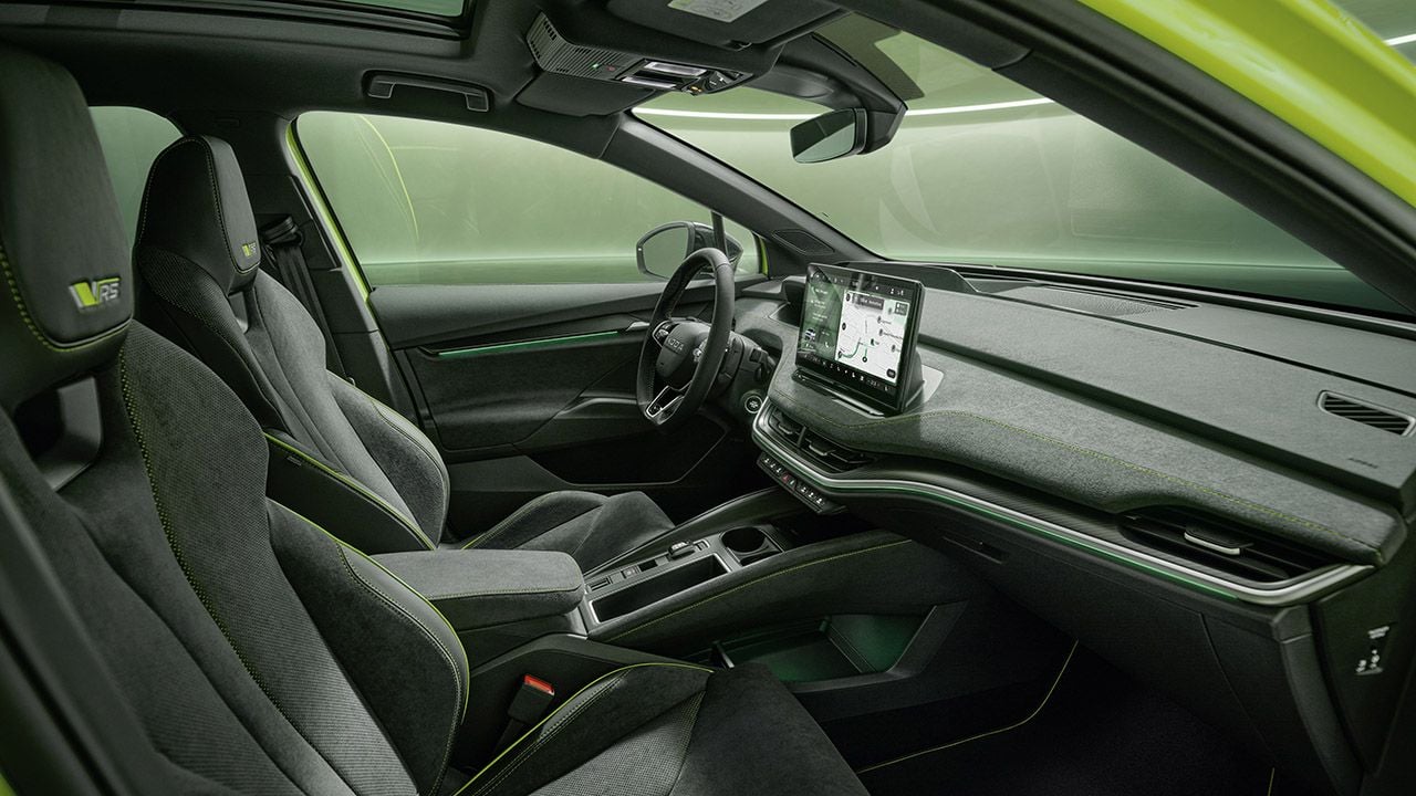 Skoda Enyaq RS 2025 - asientos