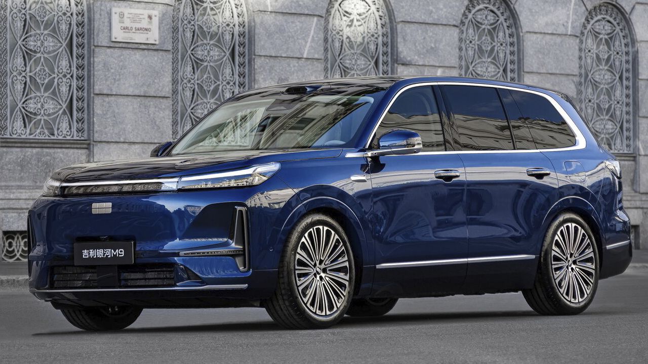 El Geely Galaxy M9 quiere asaltar Europa, y lo que muestra por dentro ya deja sin palabras