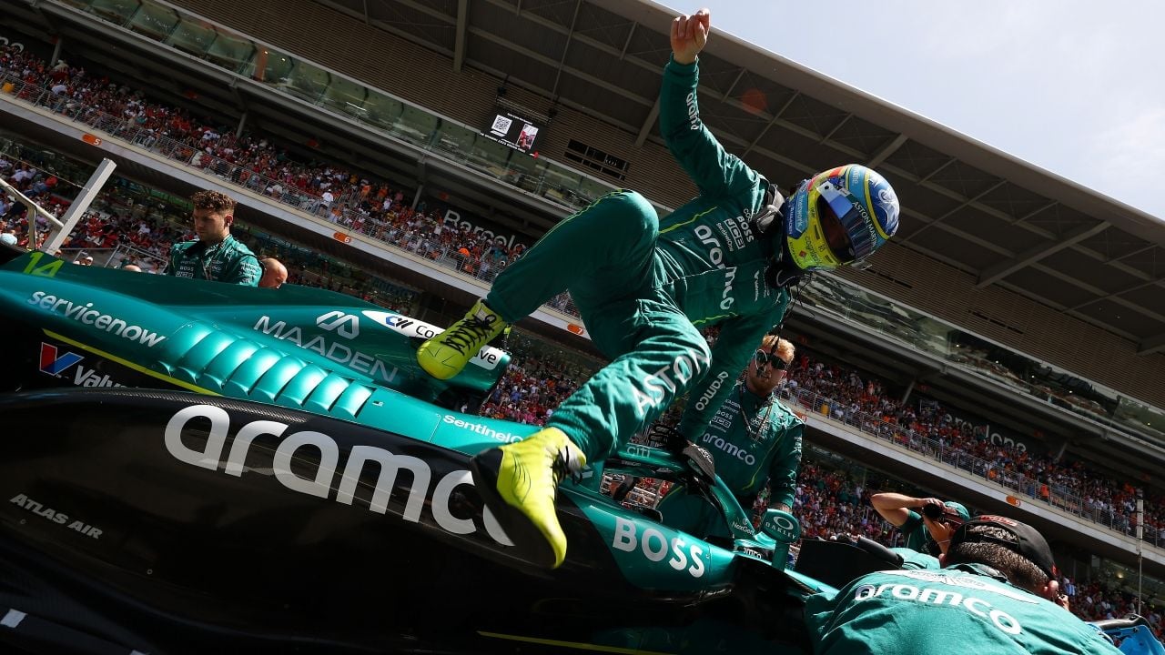 Nos emocionamos por dos puntos de Alonso, pero Aston Martin está al borde del abismo