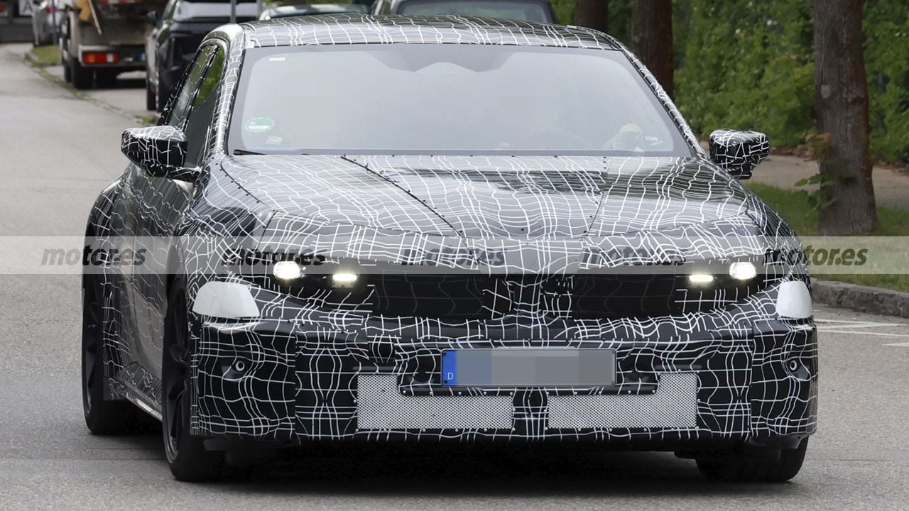 BMW se prepara para reventar los circuitos en silencio, así es el iM3 eléctrico que llega en 2027