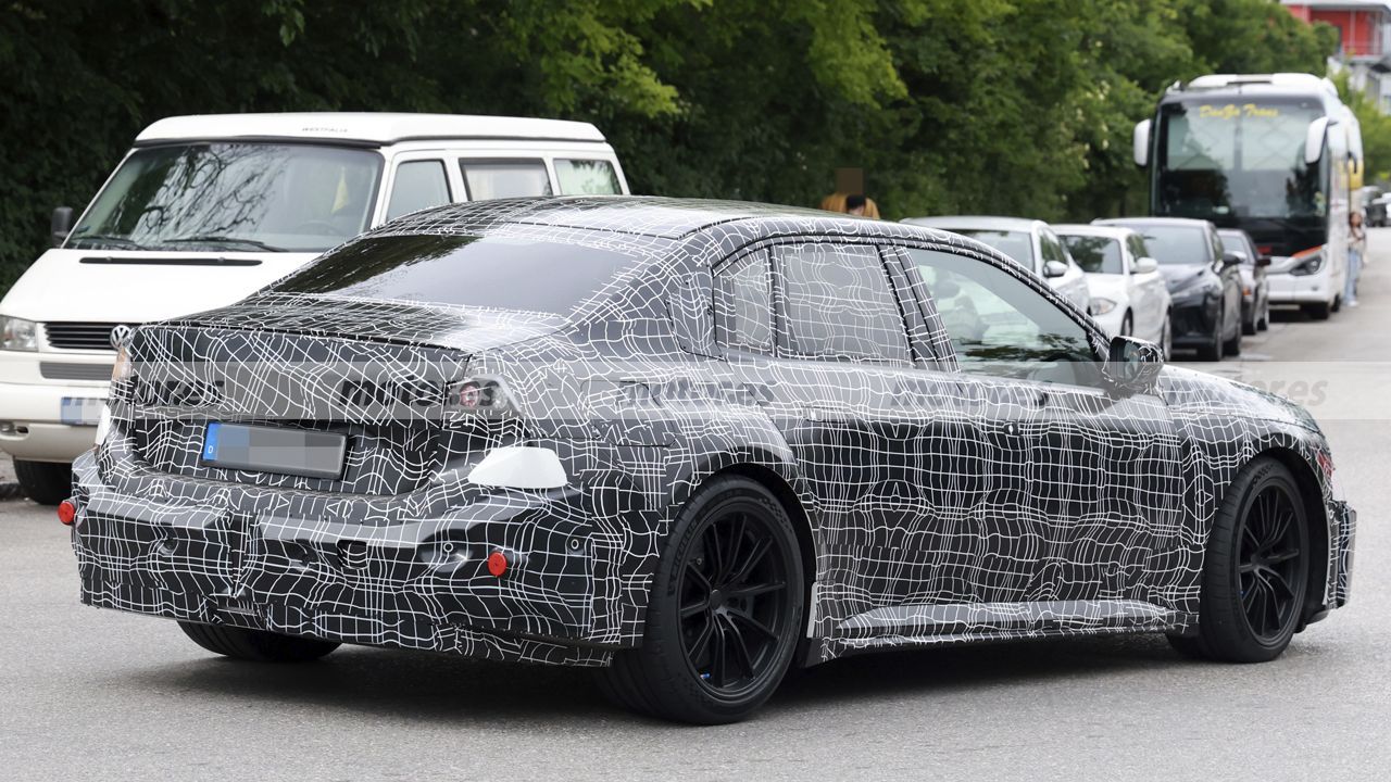 Fotos espía BMW iM3 Sedán 2027