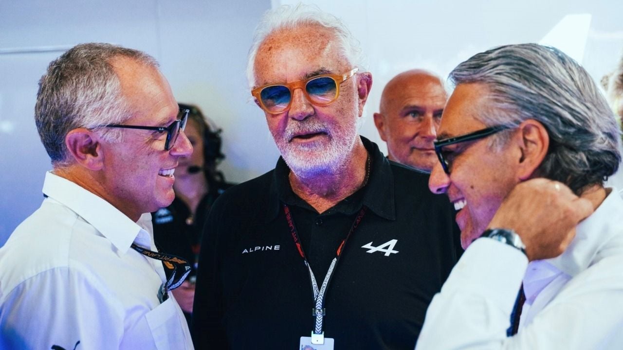 Briatore reacciona tras la renuncia de Luca de Meo, el gran valedor de Alpine F1